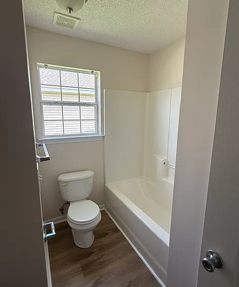 141 Millbrook Dr — Photo 10