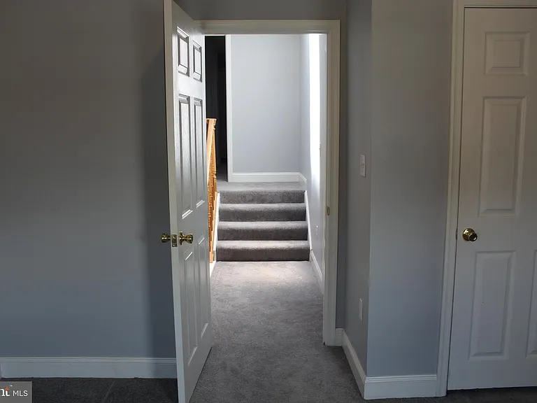 604 S Luzerne Ave — Photo 22