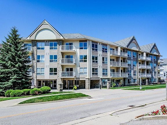 3rd image of 8 Harris St #104
