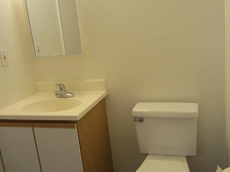 222 W Micheltorena St #8 — Photo 9