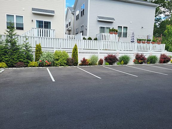 Ample Guest Parking spots