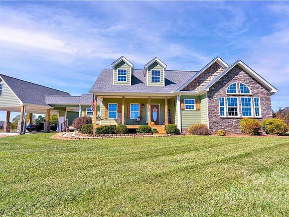 2nd image of 707 Oakvale Dr