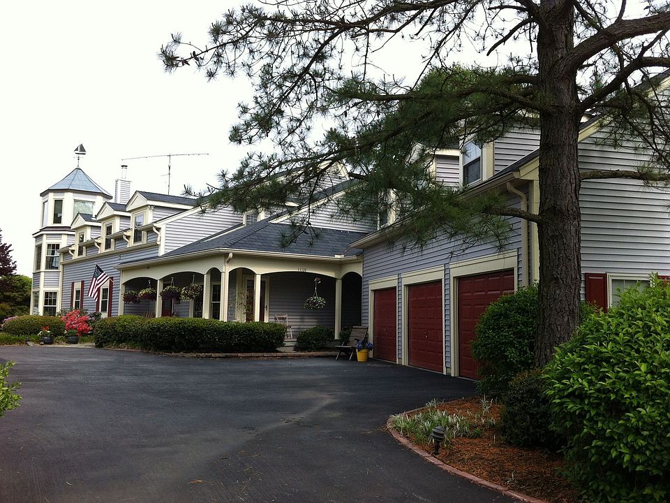 Front View of House & 3 Car Garage