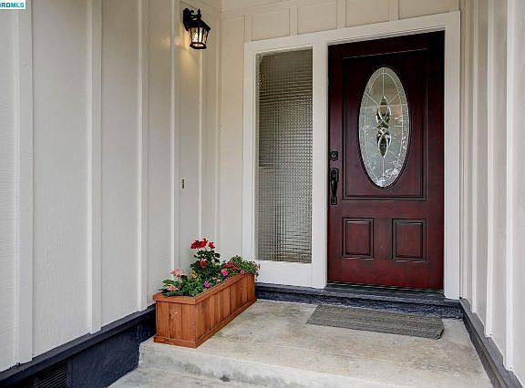 2nd image of 6411 Claremont Ave