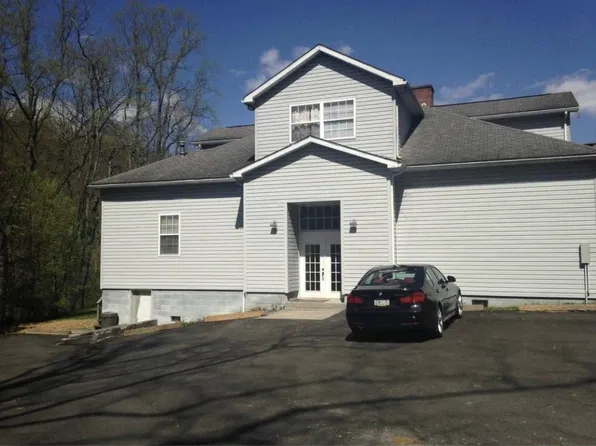 11 Shanes Villa, Morgantown, WV 26501