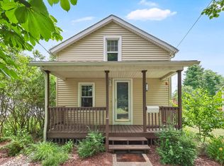 115 Saratoga Ave, Chicopee, MA 01013