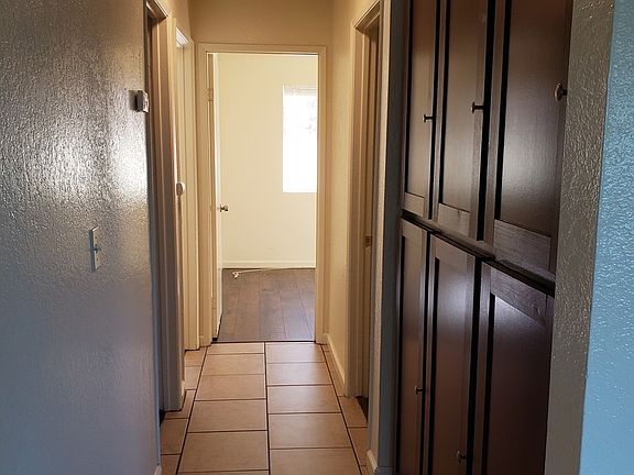 3rd image of 5311-5315 Santa Margarita St #5
