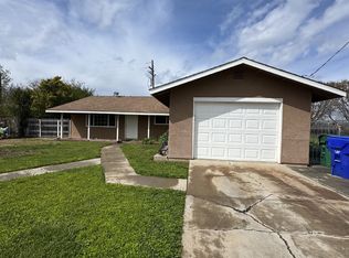 9538 North Ave, Planada, CA 95365
