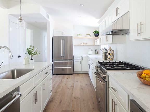 3rd image of 297 Rose Ln