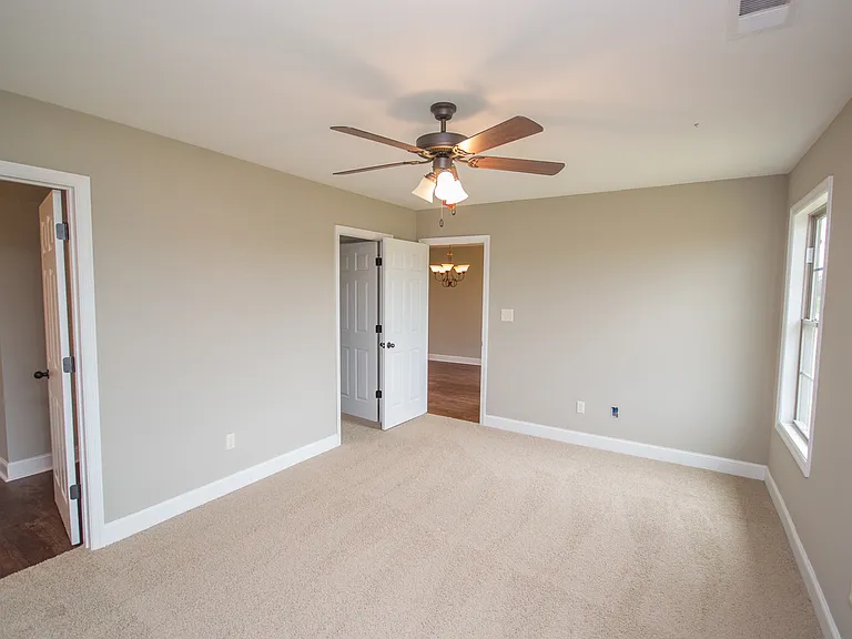 25267 Everblake Dr — Photo 15