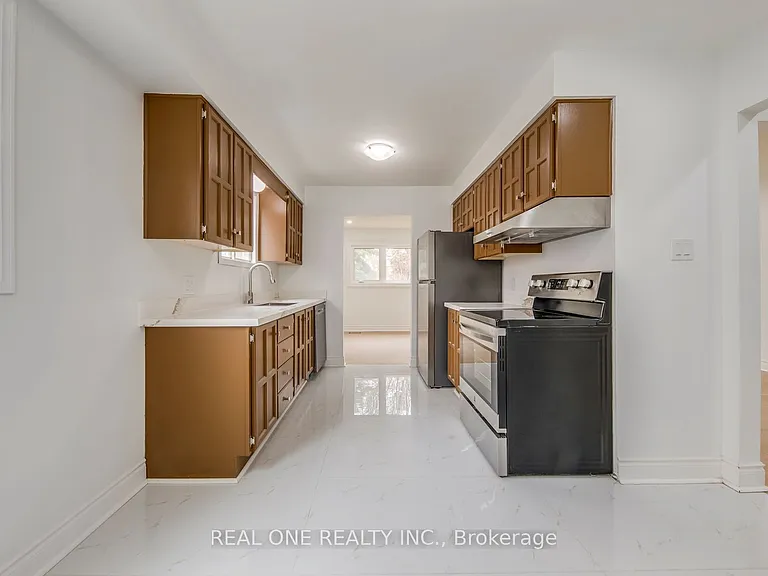 655 Paragon Pl E — Photo 25