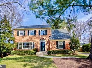 11909 Hitching Post Ln, Rockville, MD 20852