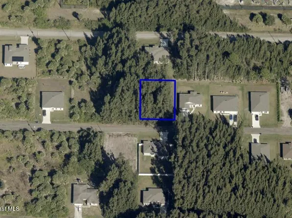 765 Kingfisher St SW, Palm Bay, FL 32908