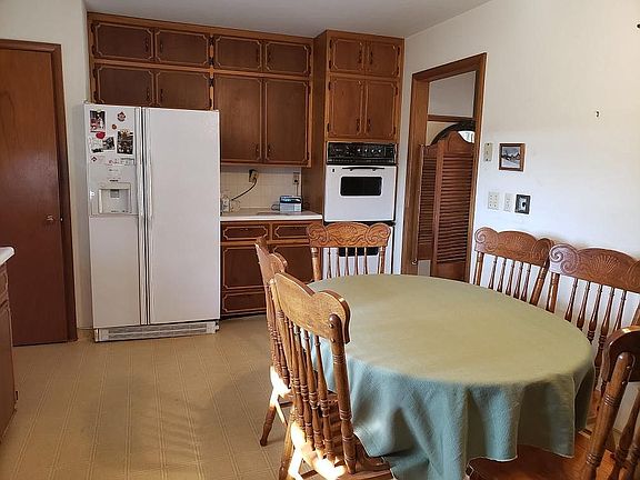 3rd image of 308 N Pearl St