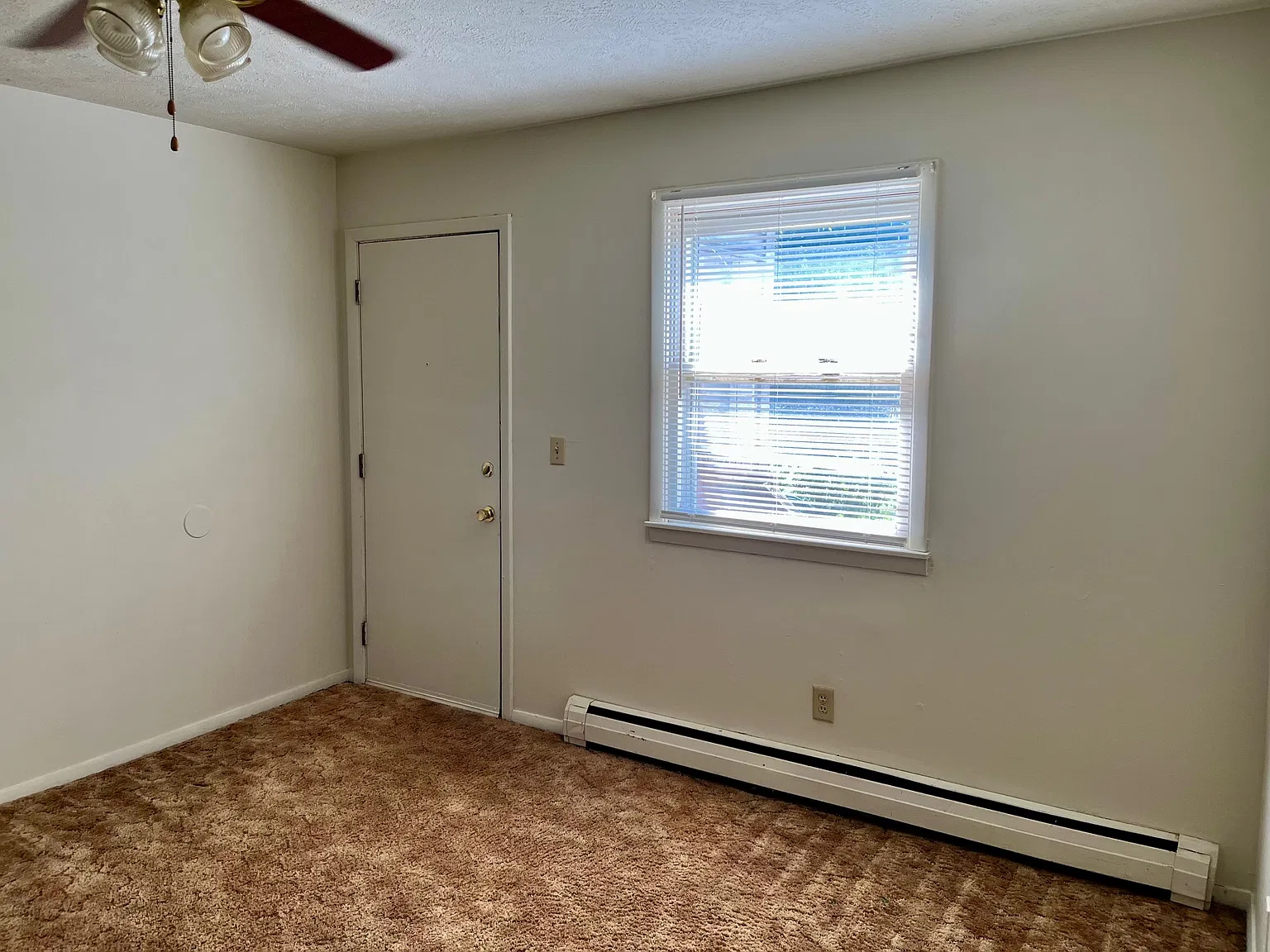 2 bed, 900 sqft, $1,000 — Photo 4