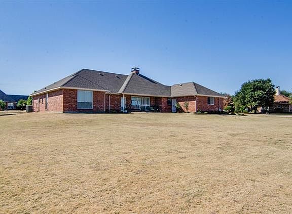 3rd image of 1217 Chandler Cir