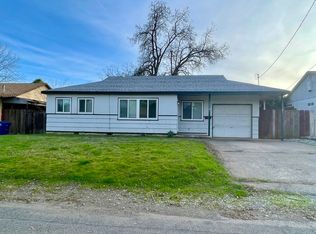 1114 3rd St, Redding, CA 96002