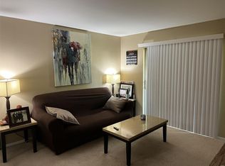 128 Shadalane Walk APT F, Ballwin, MO