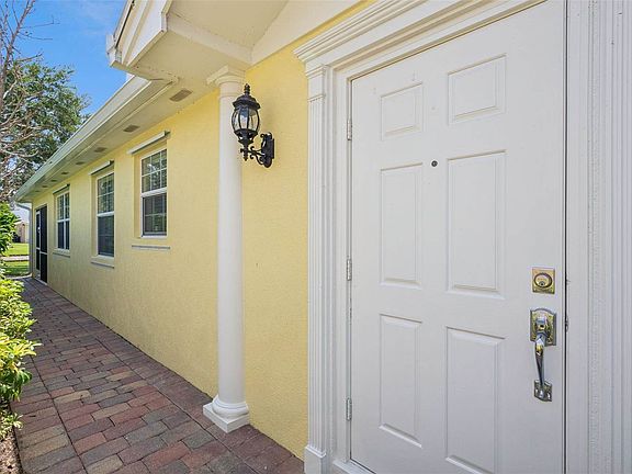 3rd image of 11849 Fan Tail Ln