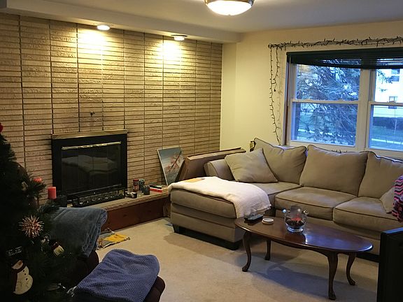 4th image of 1531 Wehrle Dr APT 5