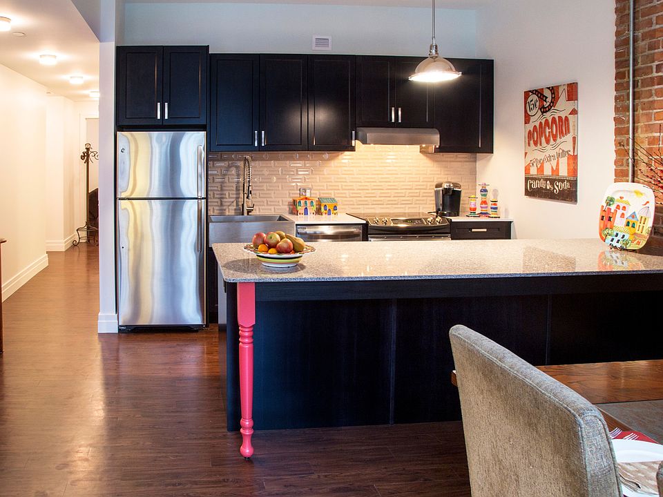 1st image of 1215 Griswold St #301