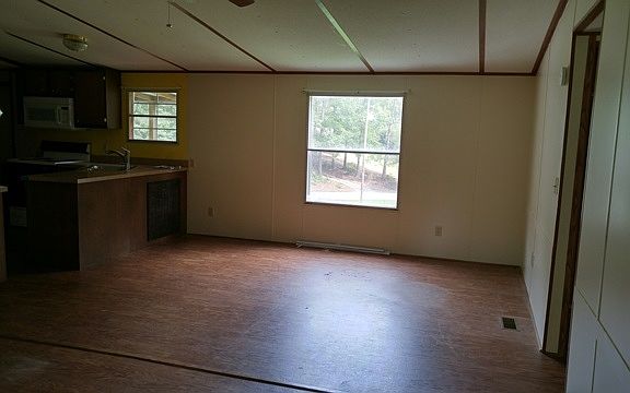 2nd image of 305 Ponderosa Pt
