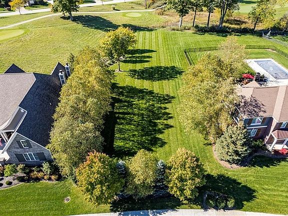 3rd image of 11294 Golden Bear Way