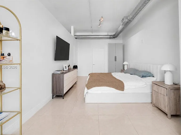 3029 NE 188th St #822 — Photo 13