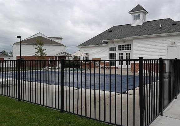 3rd image of 7323 Pebble Lake Dr