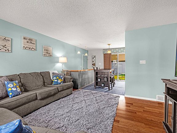 3rd image of 8591 Gray St