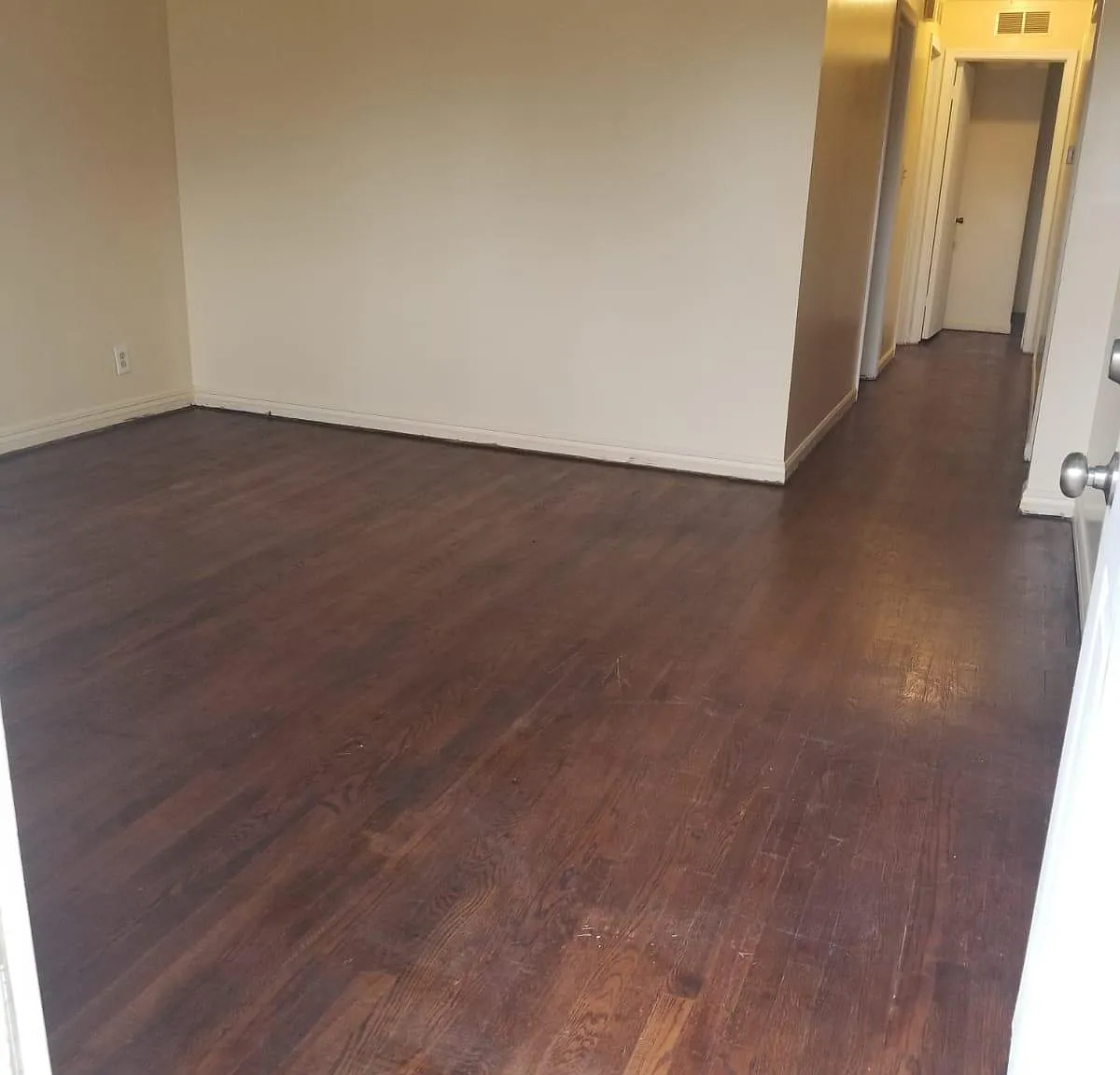 5351 Hipp Street — Photo 1