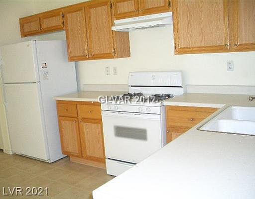 4th image of 9512 Chanticleer Ct #0