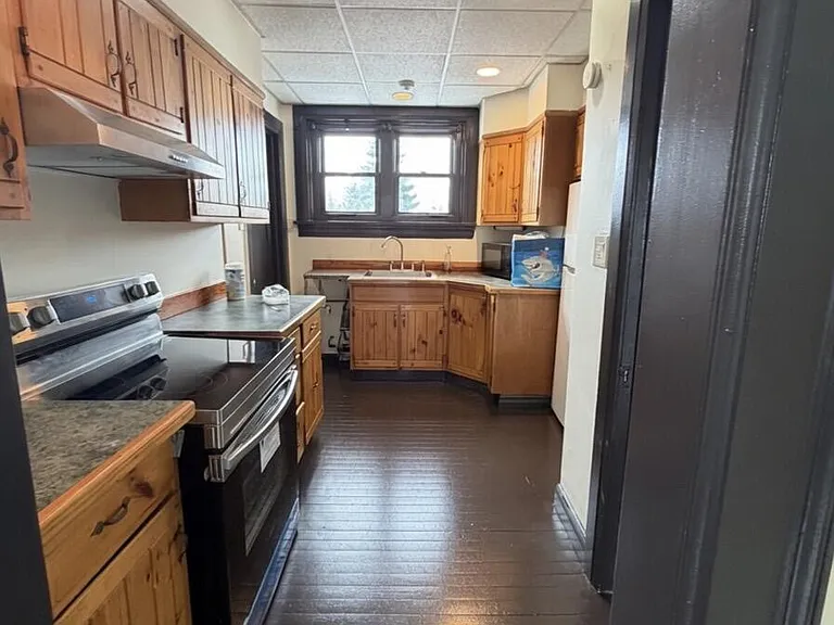 444 Orchard St — Photo 2