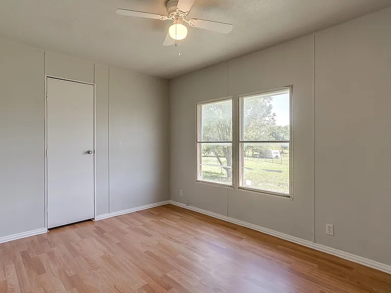 149 Valley Meadows Dr — Photo 9