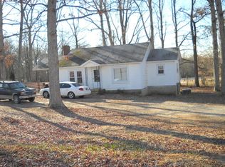 1718 McKelvey Rd, Fountain Inn, SC 29644