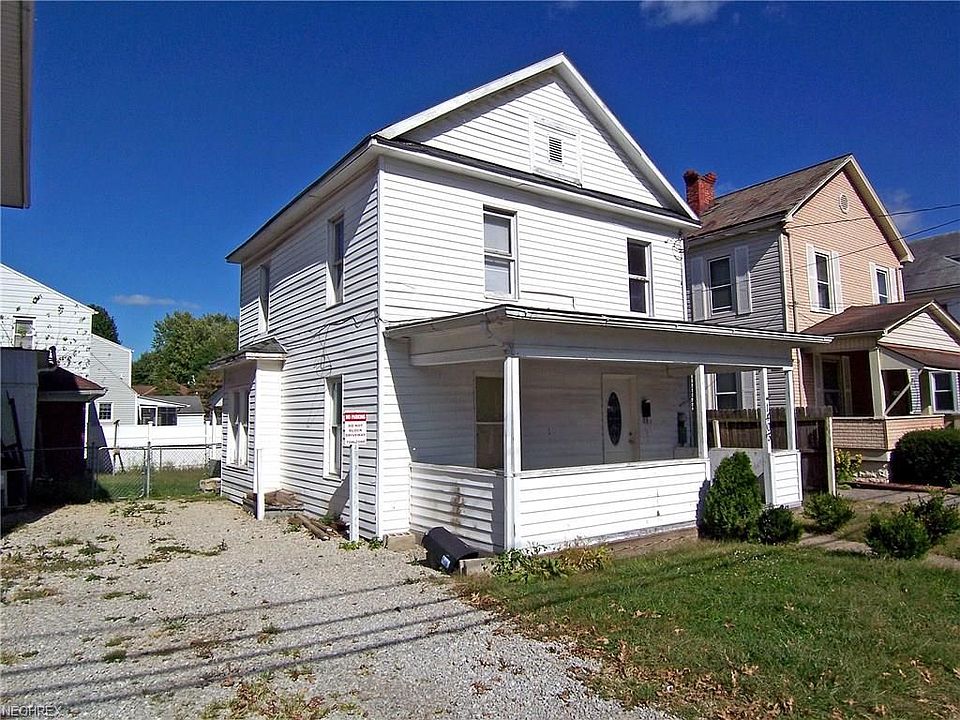 2nd image of 1403 23rd St