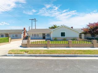 15762 Hummingbird Ln, Huntington Beach, CA 92649