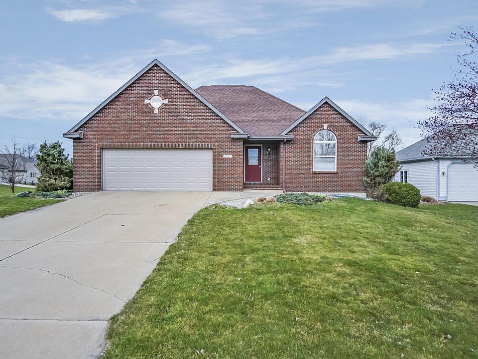 1st image of 3035 Crestbrooke Dr