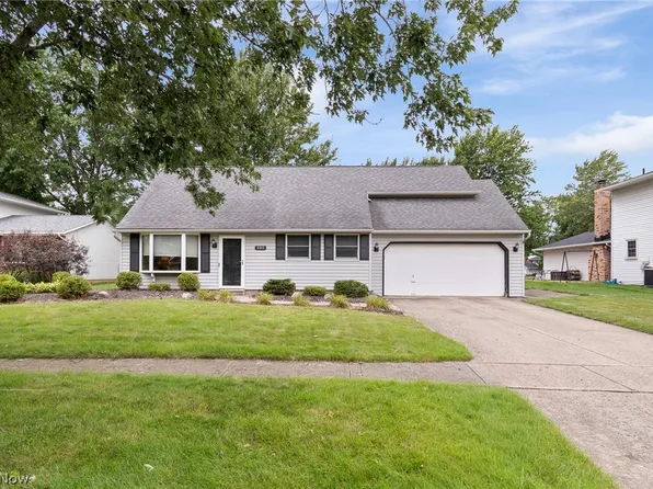 380 Naples Dr, Elyria, OH 44035