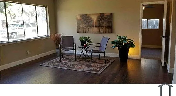 1438 E Calwa Ave — Photo 5