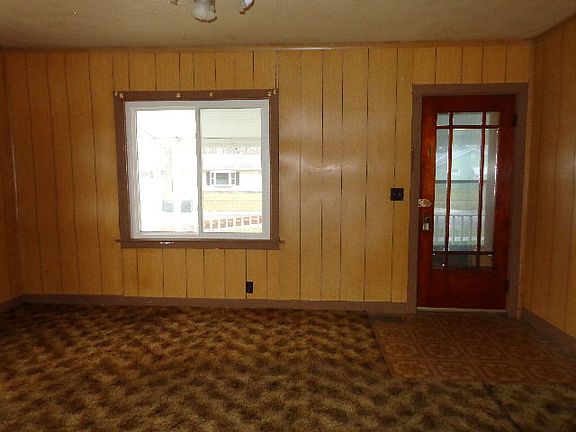 5th image of 384 S Warpole St