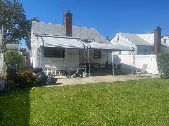 4th image of 119-37 237th St