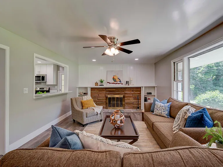 5730 Davida Rd — Photo 9