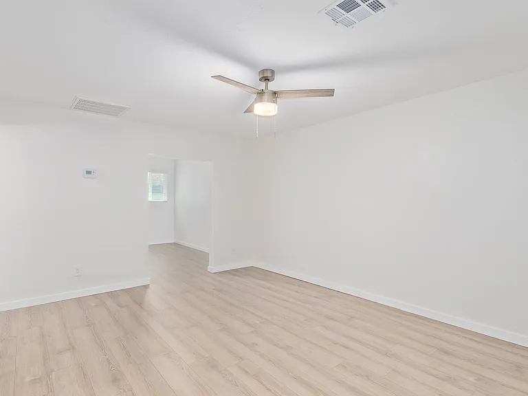 312 E Kinderman Dr #1 — Photo 12