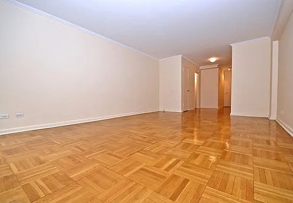 4th image of 420 E 55th St APT 11J