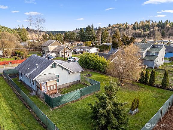 2nd image of 1213 Rhobina Street