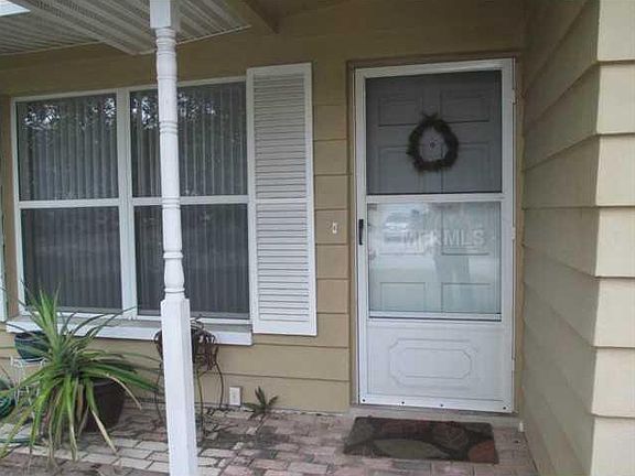 2nd image of 3198 Huntington Dr