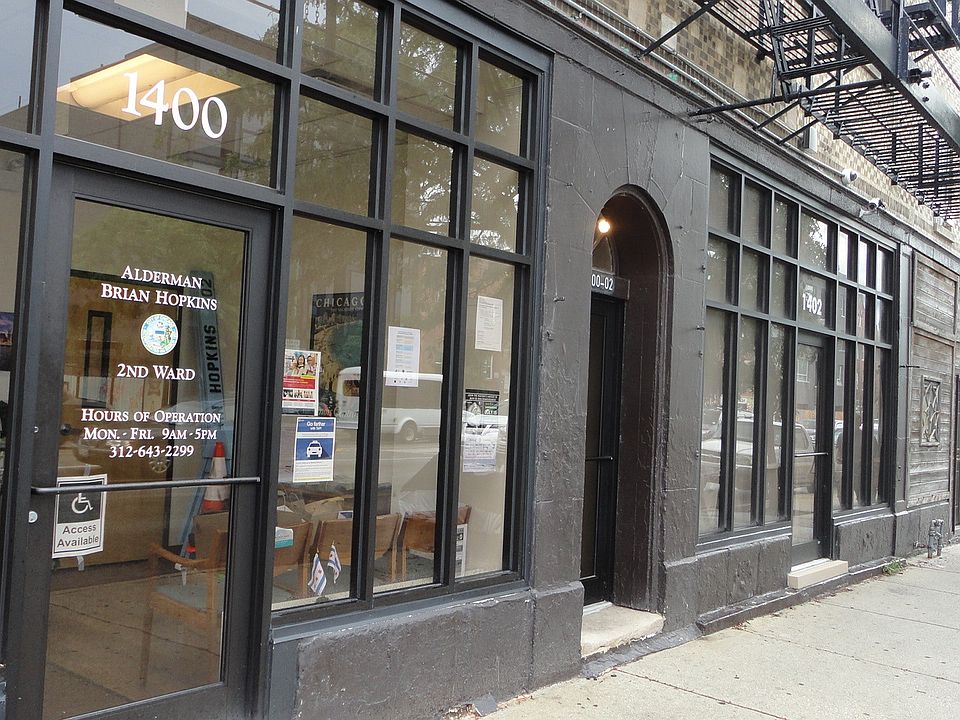 1st image of 1402 N Ashland Ave APT 3F