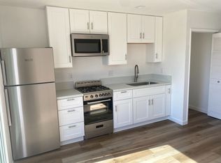 3256 Carr Dr, Oceanside, CA 92056