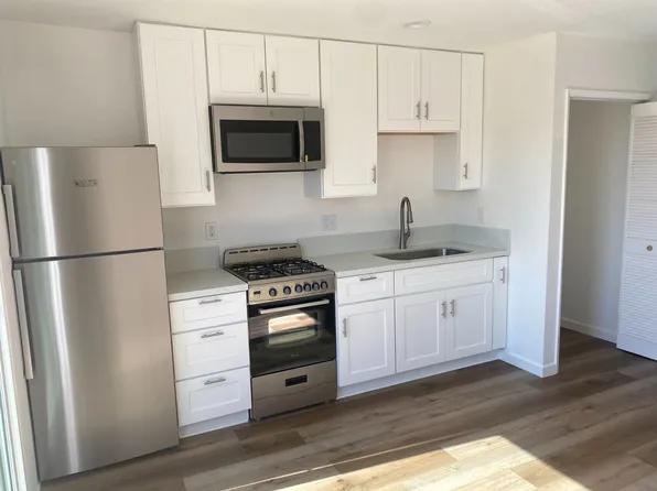 3256 Carr Dr, Oceanside, CA 92056